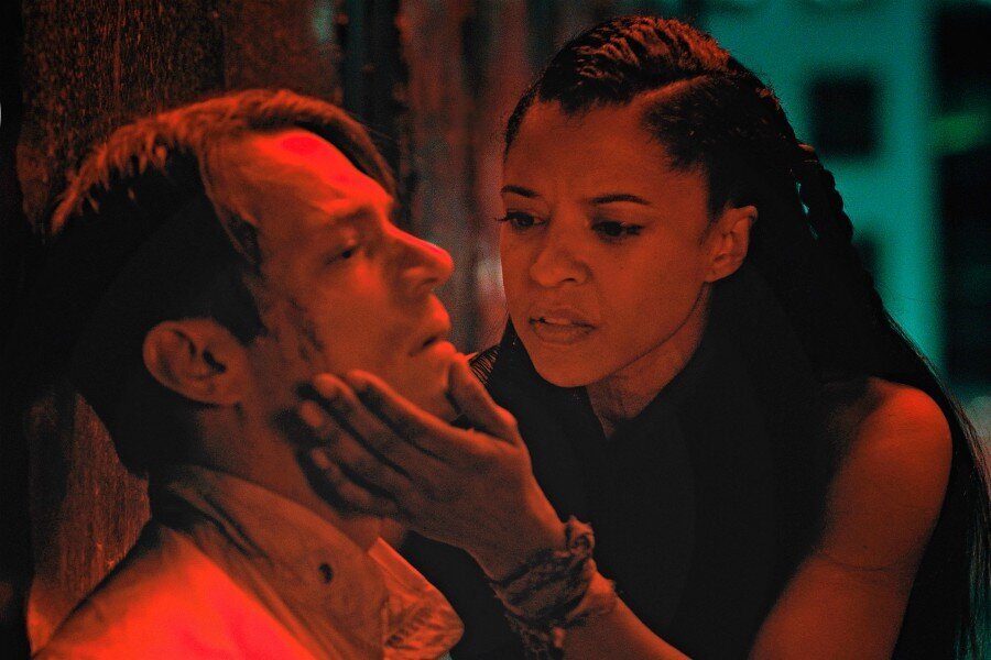 Merakla Beklenen Bilimkurgu Dizisi Altered Carbon’dan Türkçe Altyazılı Fragman Yayınlandı