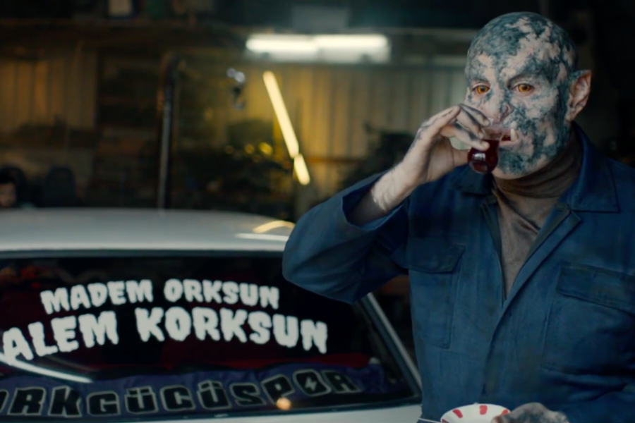 Netflix, Will Smith’li Bright’ın Yayınlandığını Herkesi Türkiye’de Bir Ork Mahallesine Davet Ettiği Videoyla Duyurdu