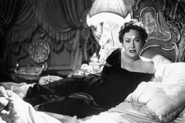 sunset-boulevard-norma-desmond-filmloverss
