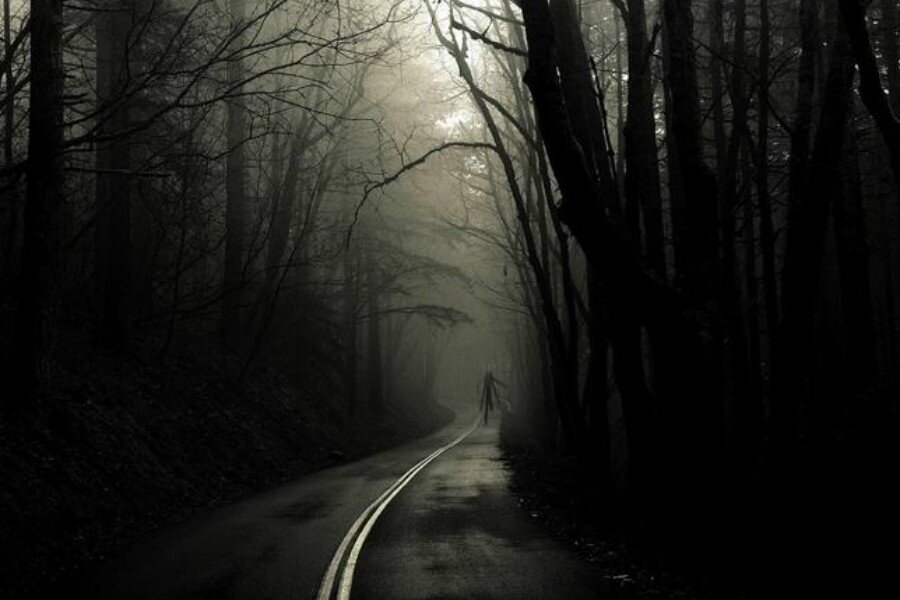 Slender Man’den Tüyler Ürperten Bir Fragman Yayınlandı