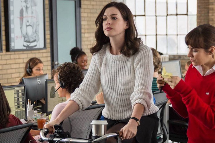 dee-rees-anne-hathaway-the-last-thing-he-wanted-1-filmloverss