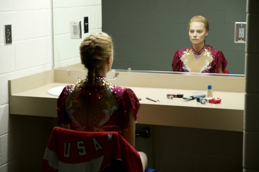 Margot Robbie’nin Yıldızlaştığı 3 Dalda Oscar Adayı I, Tonya’dan Yeni Türkçe Poster Yayınlandı
