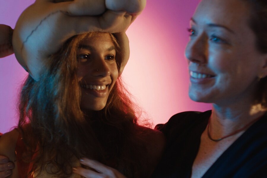 Madeline Madeline’i Oynuyor – Madeline’s Madeline