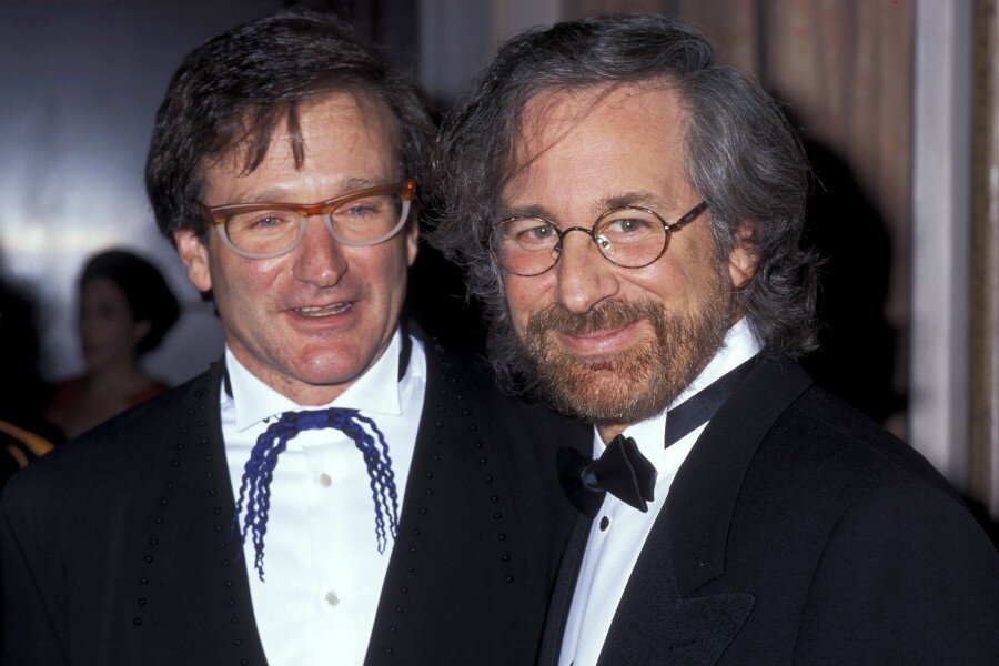 Steven Spielberg’ün Schindler’s List’in Çekimleri Sırasındaki En Büyük Yardımcısı Robin Williams’mış!
