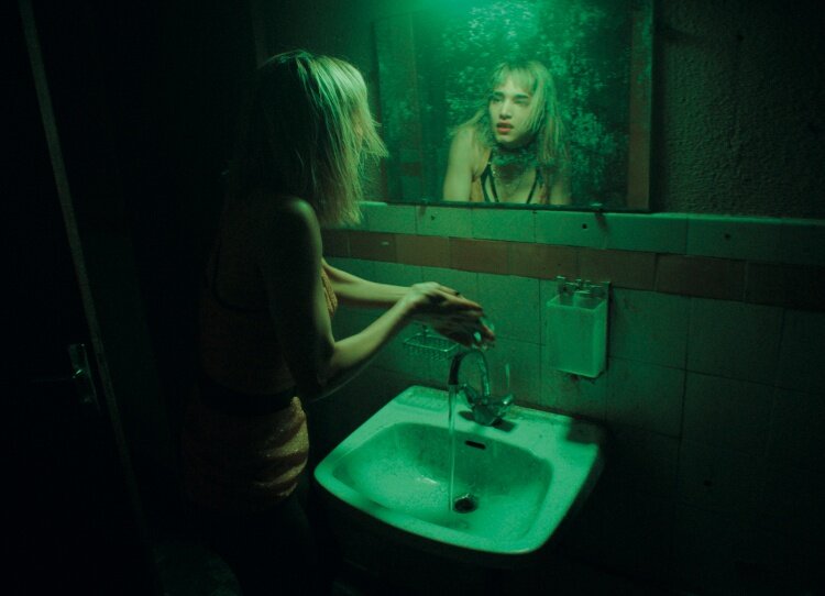 Still 2