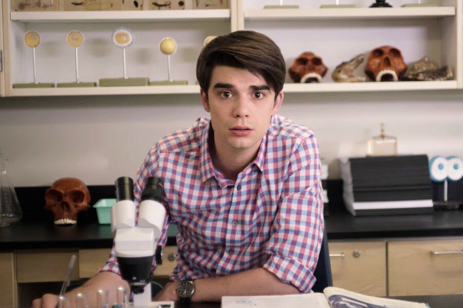 The Skeleton Twins’in Yönetmeni Craig Johnson’ın Yeni Filmi Alex Strangelove’dan Fragman Yayınlandı