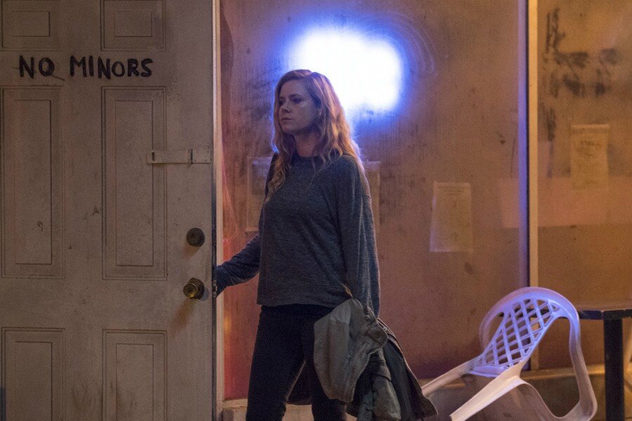 Başrolde Amy Adams’ın Yer Aldığı Sharp Objects’in Yayın Tarihi Belli Oldu