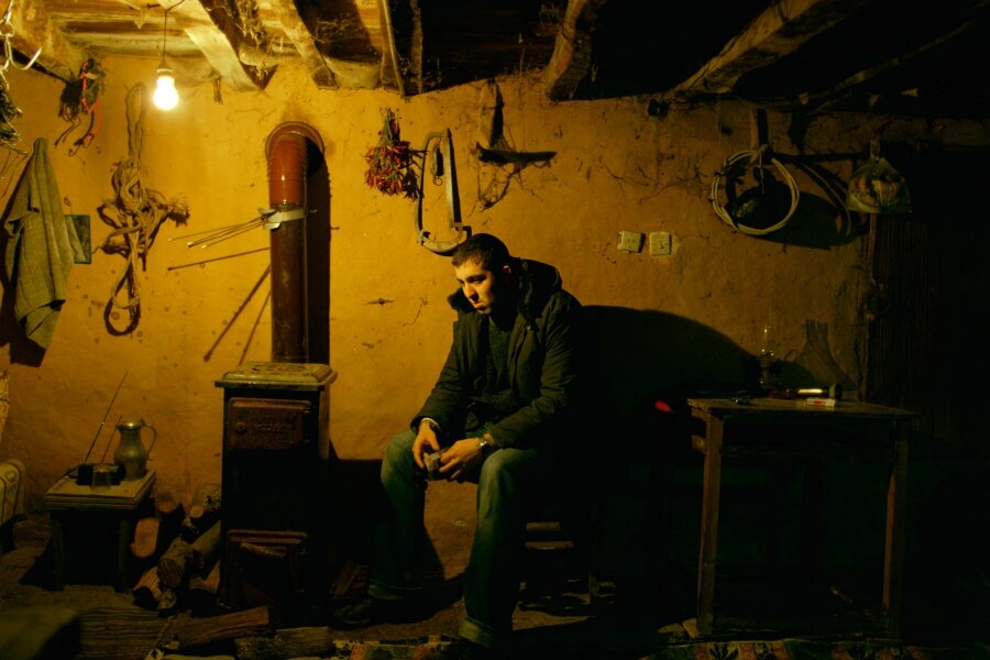 Nuri Bilge Ceylan’ın Son Filmi Ahlat Ağacı’dan Yeni Posterler Yayınlandı