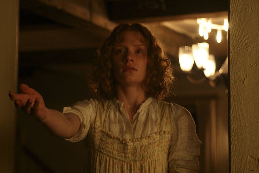 Bir Filmin Kilit Sahnesini Analiz Etmek: The Village