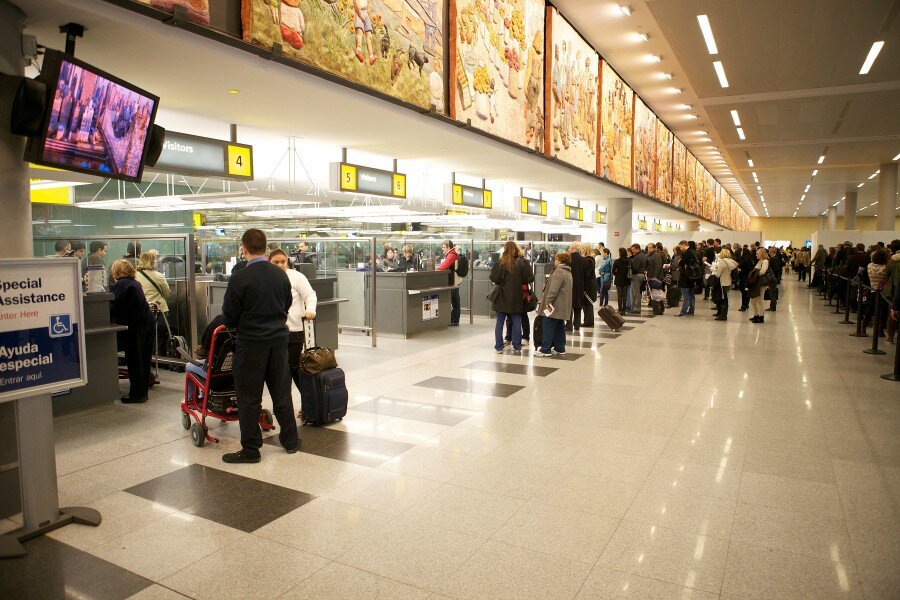 Peru Havaalanı’ndaki Narkotik Mücadele National Geographic’te