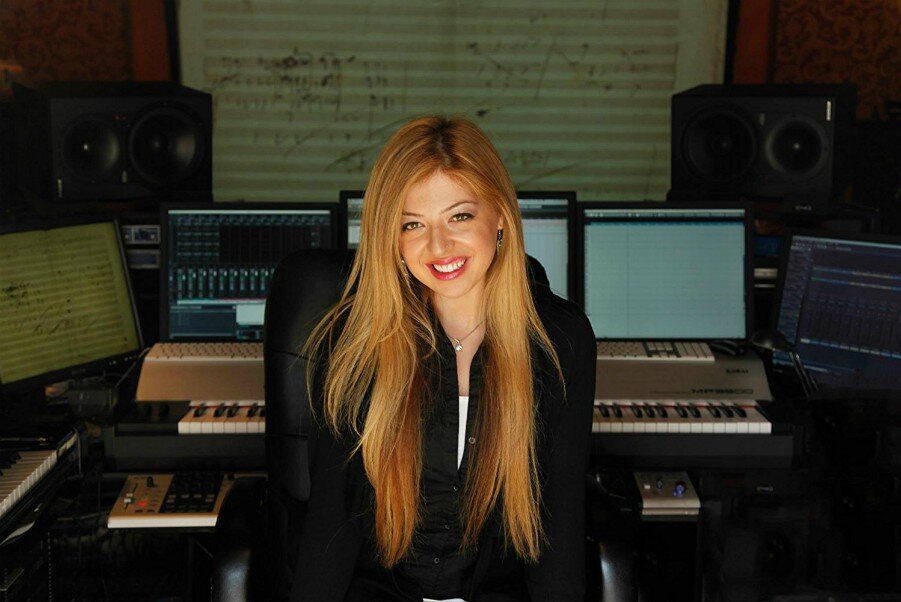 Bir Süper Kahraman Filminin Müziklerini Hazırlayacak İlk Kadın Besteci: Pınar Toprak