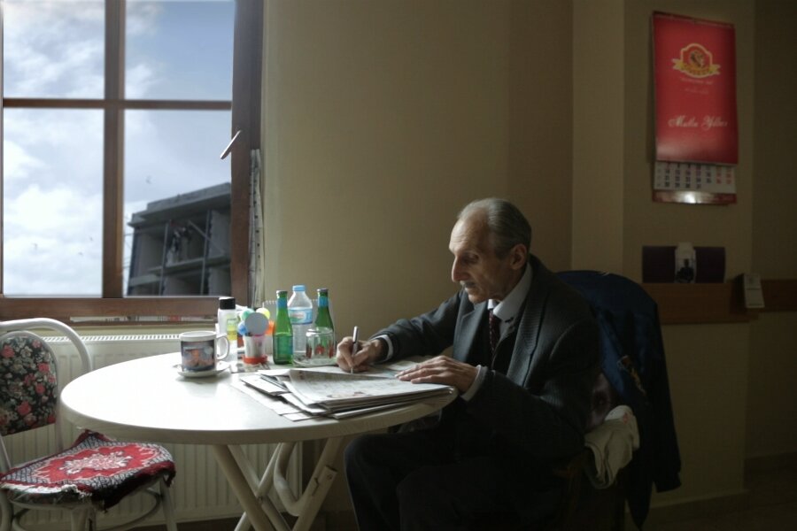 Uzak Evren, Bacağınızı Biraz Çeker Misiniz? Etkinliği Kapsamında 21 Haziran’da İstanbul Modern’de Gösterilecek