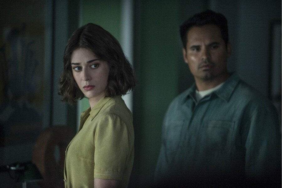 Michael Peña ve Lizzy Caplan’lı Netflix Filmi Extinction’dan Fragman Yayınlandı