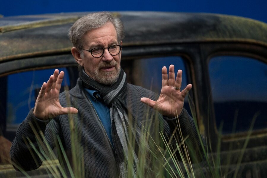 Steven Spielberg Cortes’in Yönetmen Koltuğunda Oturacak