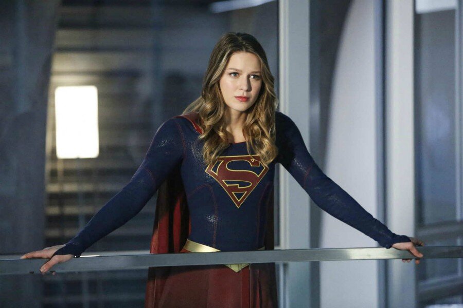 Warner Bros. Supergirl’ün Solo Filmi İçin Hazırlıklara Başladı