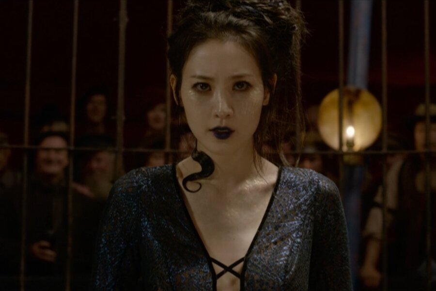 J.K. Rowling, Fantastic Beasts: The Crimes of Grindelwald’da Nagini’yi Canlandıran Claudia Kim’e Destek Çıktı
