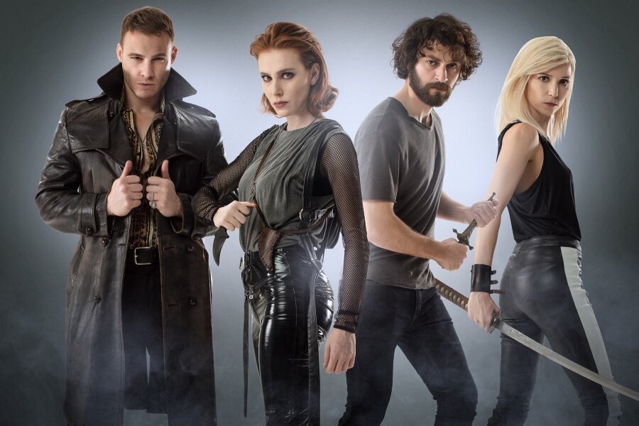 Yaşamayanlar Röportajı: Elçin Sangu, Kerem Bürsin, Birkan Sokullu, Selma Ergeç