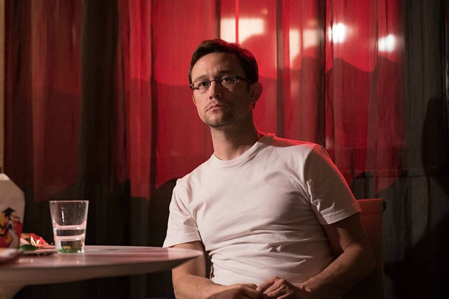 Jamie Foxx ve Joseph Gordon-Levitt, Netflix’in Bilimkurgu Filmi İçin Bir Araya Geliyor