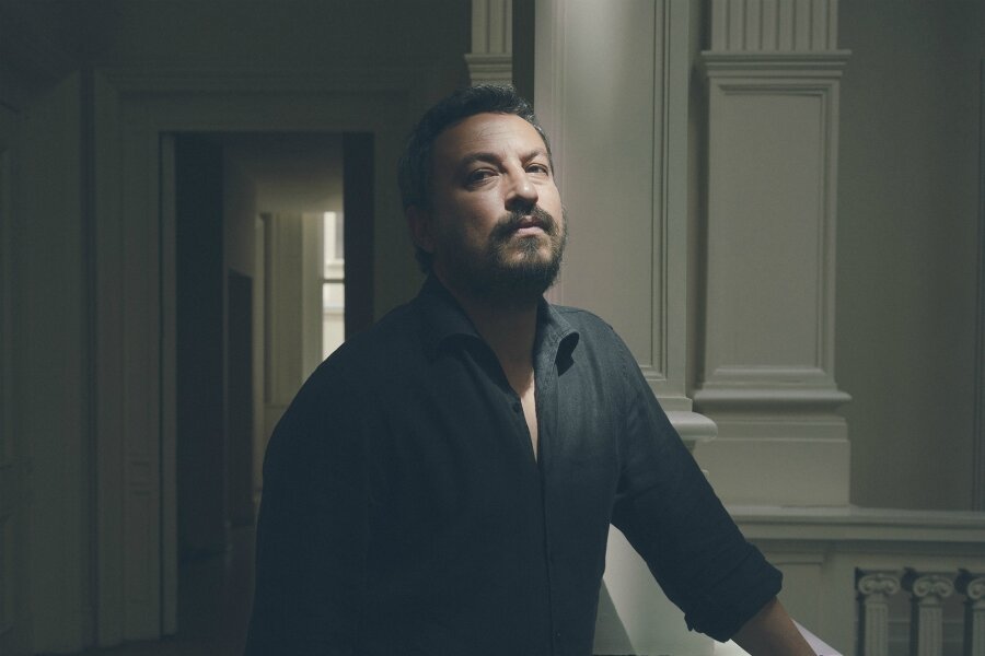 Kürk Mantolu Madonna’nın Yönetmenliğini Onur Saylak Yapacak