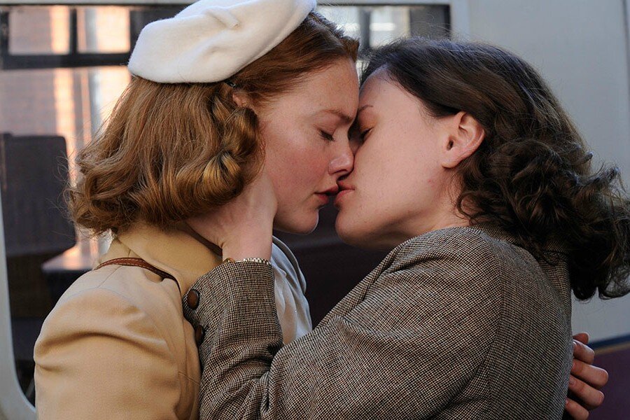 İlk Bakış: Anna Paquin’li Tell It To The Bees