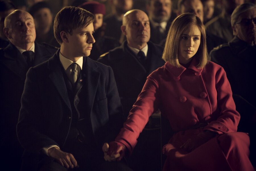 Netflix’in Polonya’daki İlk Orijinal Dizisi 1983’ten Tanıtım Fragmanı Yayınlandı