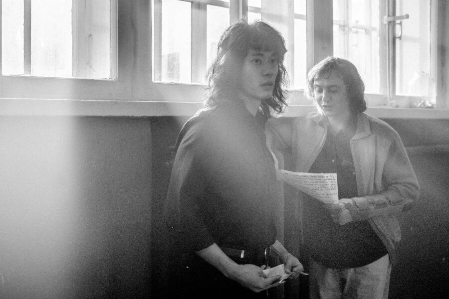 Leto’nun Işığında, Yeninin Peşinde Şarkılar