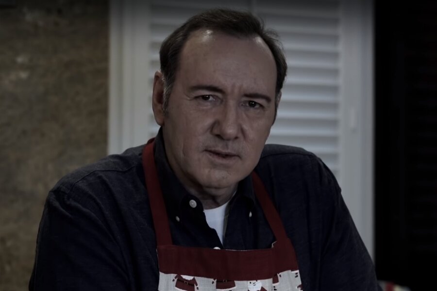 Kevin Spacey’den Şaşırtıcı Bir Frank Underwood Videosu: Let Me Be Frank