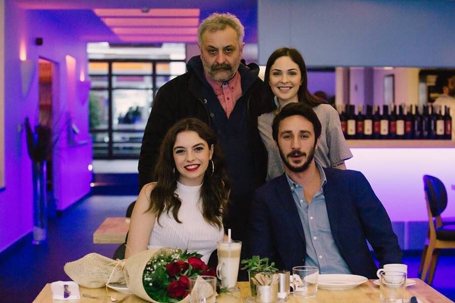 Onur Ünlü İmzalı YouTube Dizisi İçten Sesler Korosu Yayınlanmaya Başladı