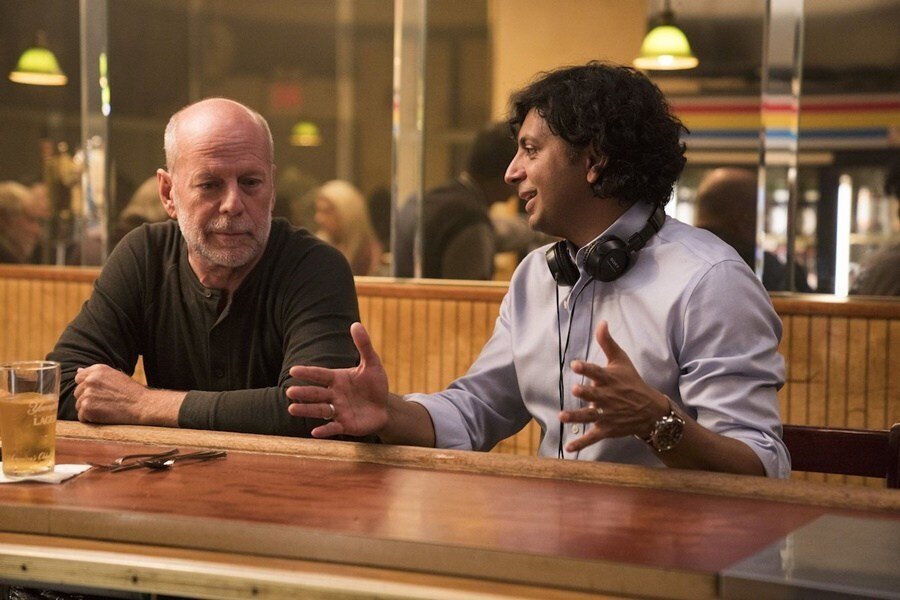 M. Night Shyamalan İki Yeni Film İçin Universal Pictures ile Anlaştı