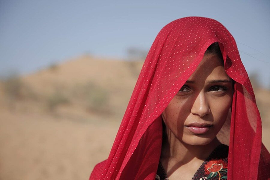 Freida Pinto, Ron Howard’ın Yeni Filmi Hillbilly Elegy’de Rol Alacak