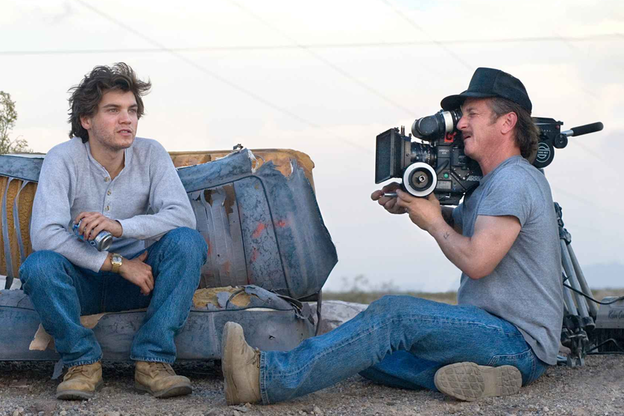 Sean Penn’in Yönetip Başrolünde Yer Alacağı Flag Day’in Oyuncu Kadrosu Şekilleniyor