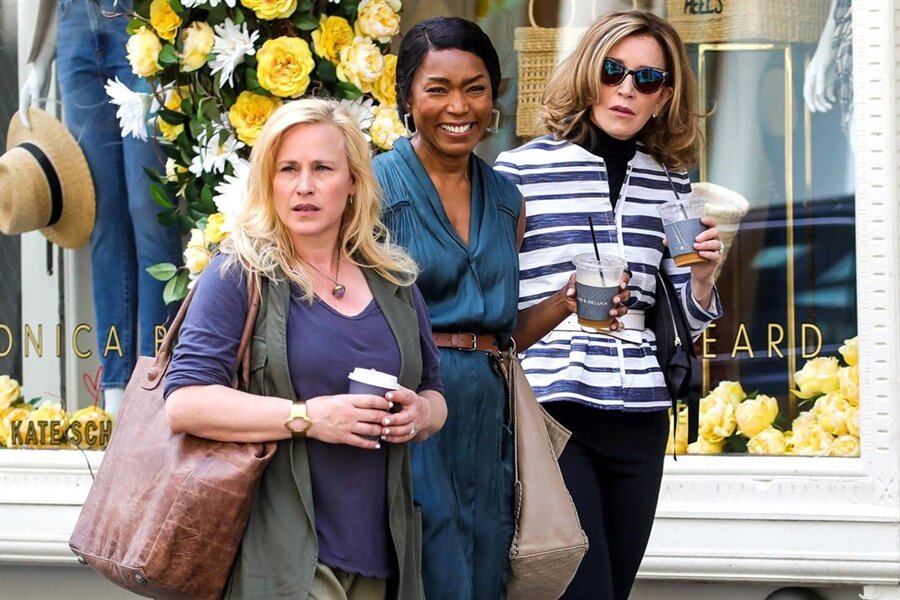 Angela Bassett, Patricia Arquette ve Felicity Huffman’lı Otherhood’dan Yeni Fragman Yayınlandı