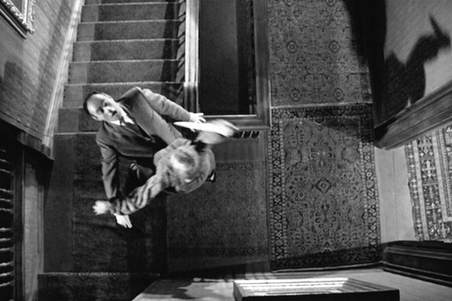 Merdivende Ölüm Sahneleri