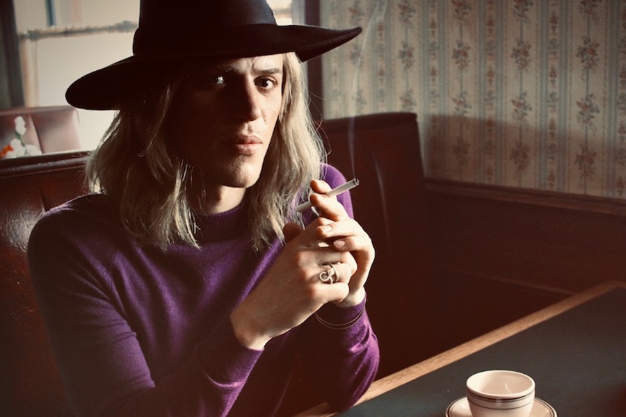 Johnny Flynn’in David Bowie’yi Canlandırdığı Stardust Filminden İlk Fragman Yayınlandı