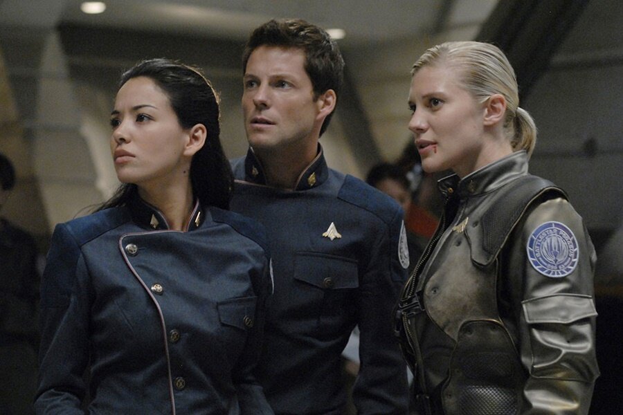 Yeni Battlestar Galactica Dizisini Michael Lesslie Hazırlayacak