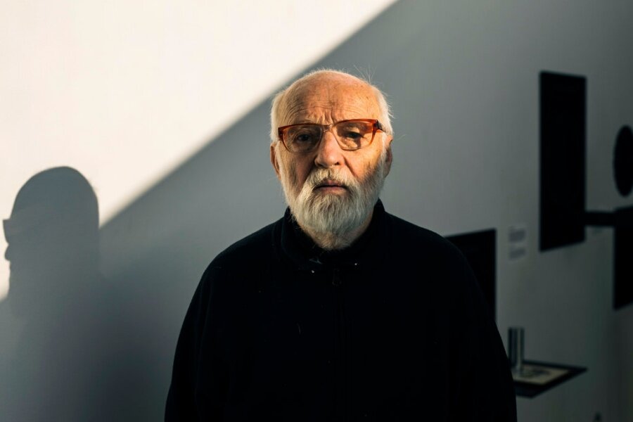 Jan Švankmajer: Absürt Gerçeklikte Bir Kukla Ustası