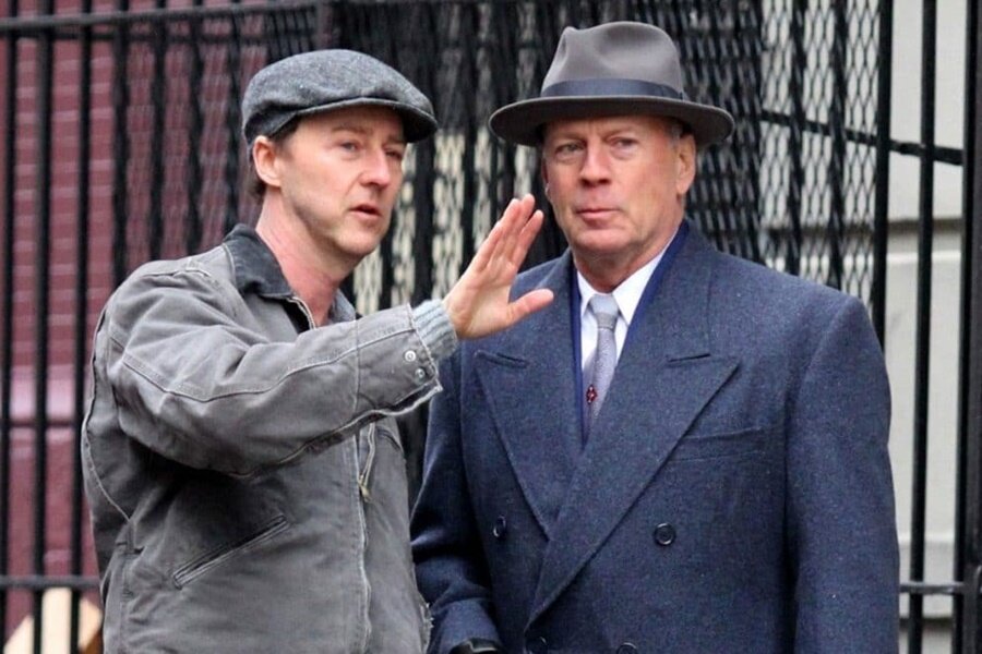 Edward Norton Sinema Deneyimini Netflix’in Değil Sinema Salonu Zincirlerinin Yok Ettiğini Düşünüyor