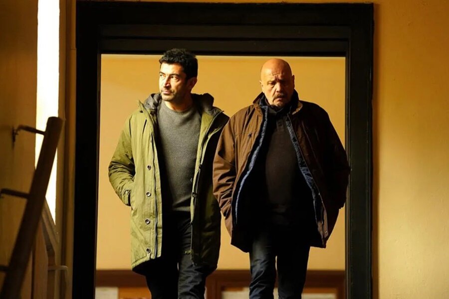 Emin Alper’in Kenan İmirzalıoğlu ve Ahmet Mümtaz Taylan’lı Dizisi Alef’ten Yeni Tanıtım Fragmanı Yayınlandı