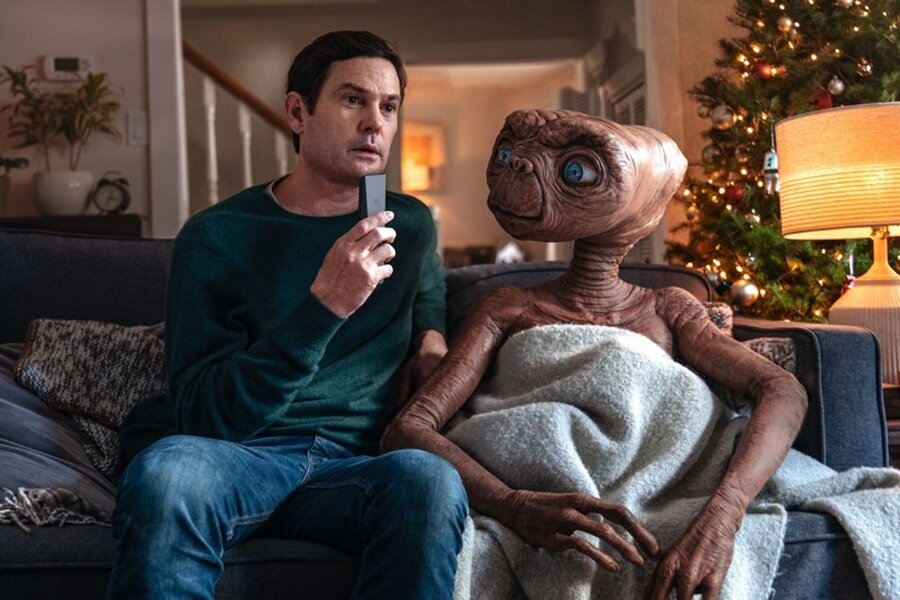 E.T. ve Elliott Yıllar Sonra Bir Reklam Filmi İçin Yeniden Bir Araya Geldi