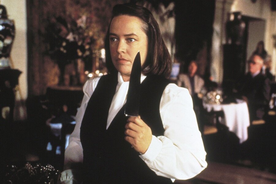 Kathy Bates, Castle Rock’ta Annie Wilkes’i Canlandıran Lizzy Caplan’dan Övgü Dolu Sözlerle Bahsetti