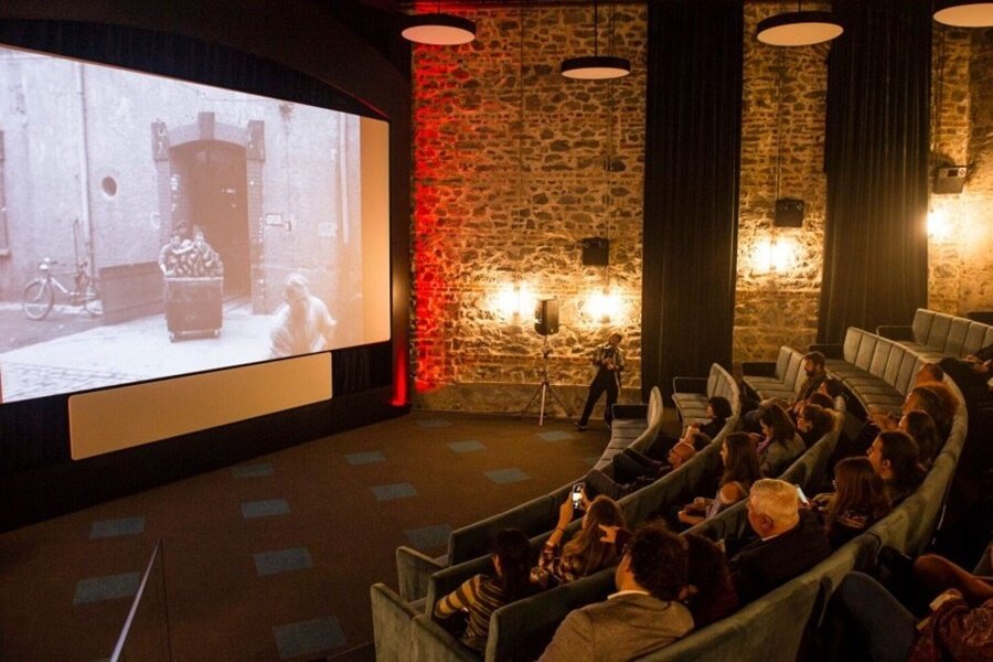 Kundura Sinema Açık Perde Genç Sinemacıların Kısa Filmlerini Sinemaseverlerle Buluşturacak