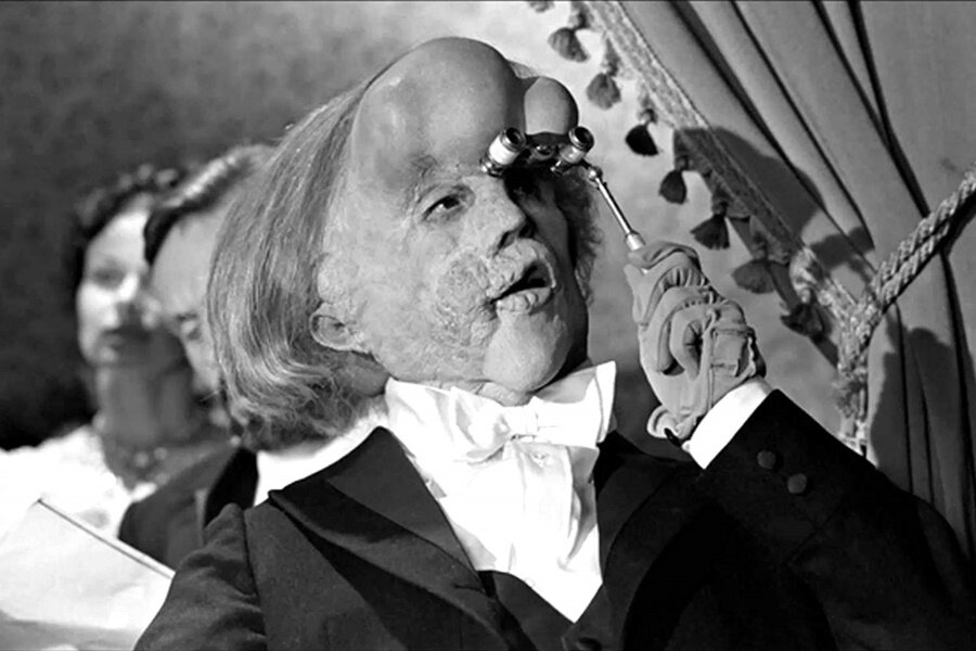 David Lynch İmzalı The Elephant Man’in Restore Edilmiş Versiyonunun İlk 10 Dakikası Yayınlandı