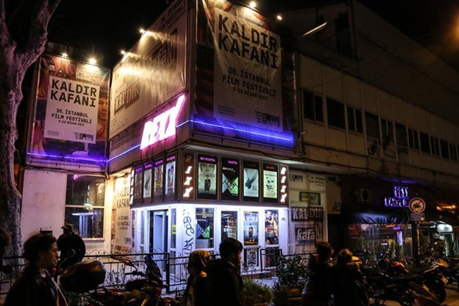 Ajans: Rexx ve Atlas Sinemalarının Kapanması, Beyoğlu Sineması’nın Haftalık Bülteni 1989 | Günlük #24