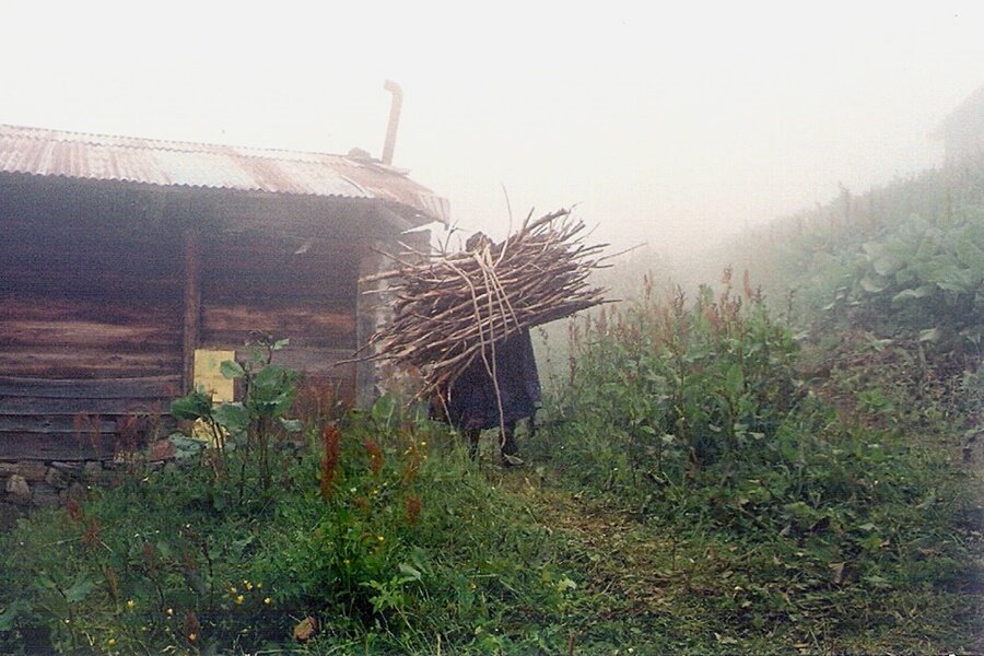 Yeşim Ustaoğlu’nun Sırtlarındaki Hayat Belgeseli Ücretsiz İzlemeye Açıldı