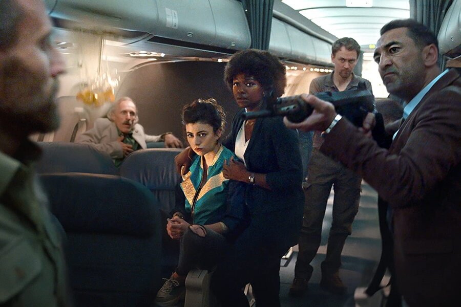 Netflix Dizisi Into the Night 2. Sezon Onayı Aldı