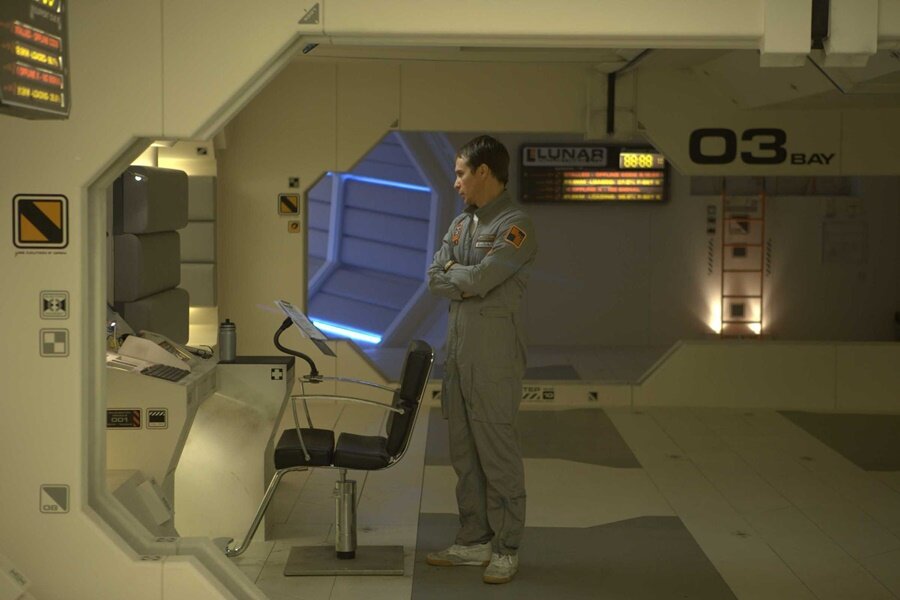 Duncan Jones, Moon Üçlemesini Neden Çizgiroman Formatındaki Madi ile Tamamladığını Açıkladı