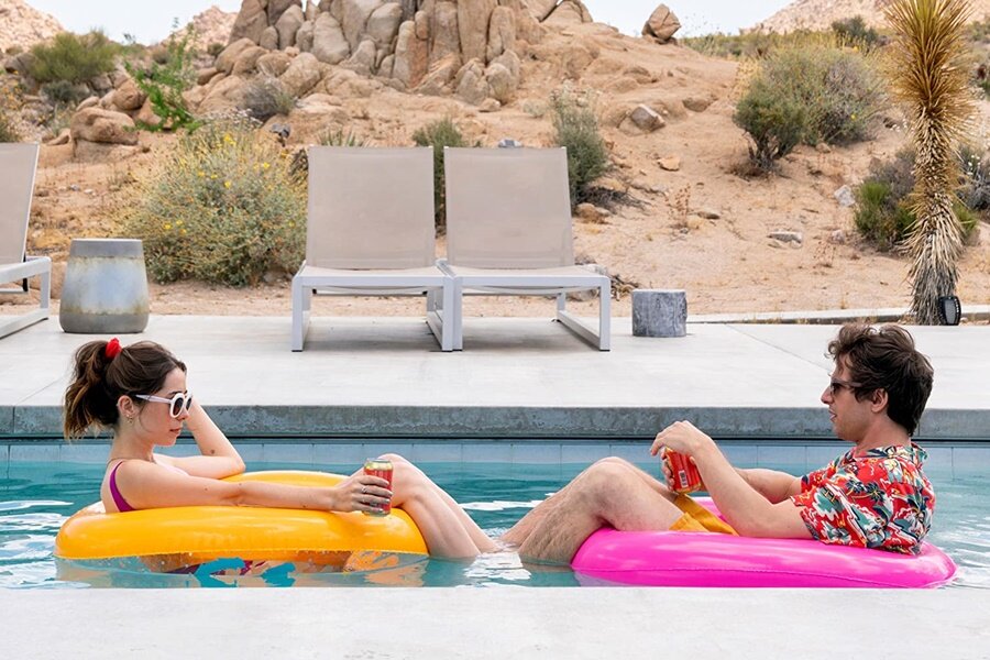 2020 Sundance Film Festivali’nde Beğeniyle Karşılanan Palm Springs Filminden Fragman Yayınlandı