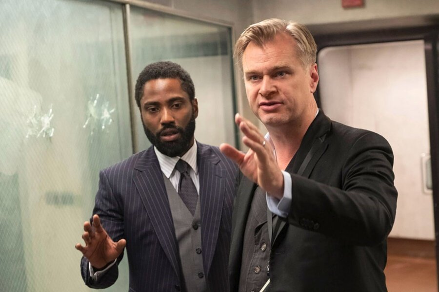 Christopher Nolan, Ridley Scott Gibi Yönetmenler Sinema Salonları İçin Çağrıda Bulundu