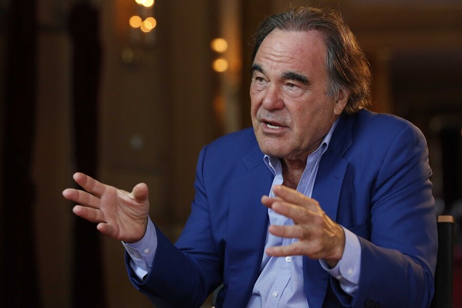 Oliver Stone, Donald Trump’a Odaklanan Bir Film Çekme İhtimali Hakkında Konuştu