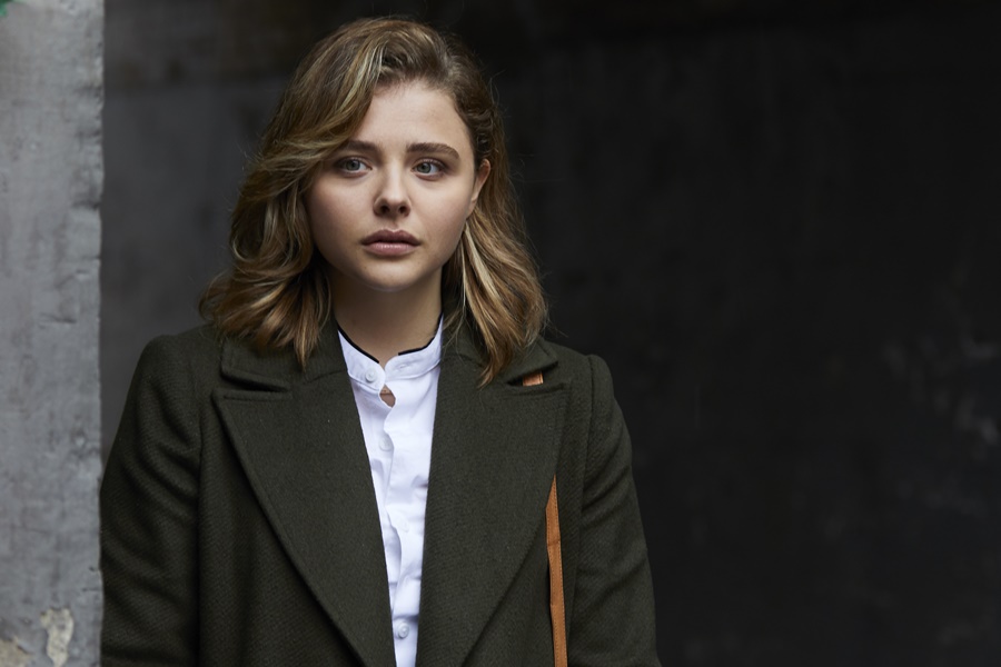 Chloë Grace Moretz, Jonathan Nolan ve Lisa Joy’un Yapımcısı Olduğu The Peripheral Dizisinde Rol Alacak